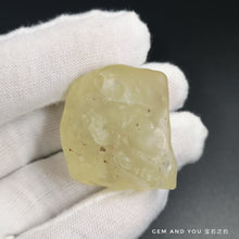 Load image into Gallery viewer, Libyan gold tektite raw 31mm*28mm*18mm